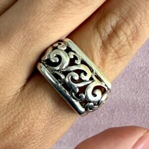 sterling silver scrolled squared top band ring size 8.75